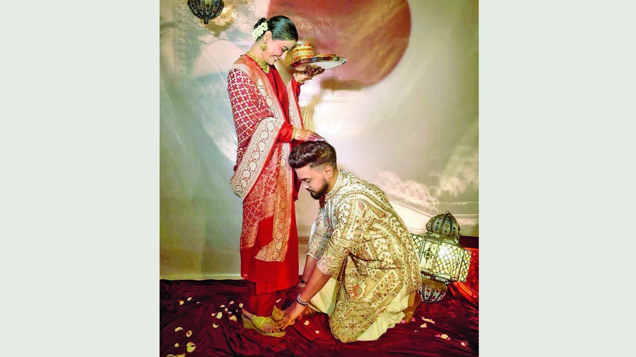હિનાએ આ વર્ષે તેની પહેલી કરવા ચૌથની ઉજવણી કરી હતી